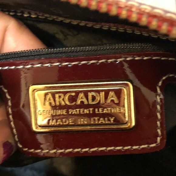 Rare Arcadia Patent Leather Doctor Bag crossbody - Picture 5 of 8